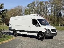 2022 Mercedes-Benz Sprinter 2500 4x4 High Roof Thermo King Reefe