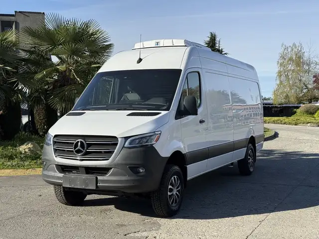 2022 Mercedes-Benz Sprinter 2500 4x4 High Roof Thermo King Reefe - Photo 4