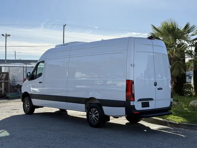 2022 Mercedes-Benz Sprinter 2500 4x4 High Roof Thermo King Reefe - Photo 7