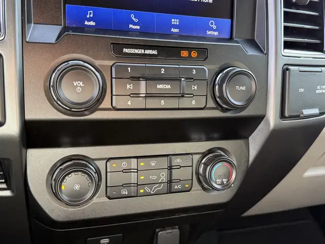 2021 Ford F-250 XLT 4x4 Crew Cab 8 Foot Box with Headache Rack - Photo 24