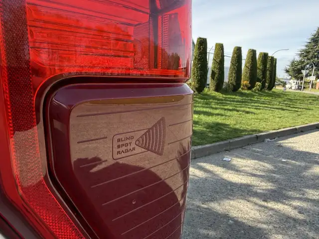 2021 Ford F-250 XLT 4x4 Crew Cab 8 Foot Box with Headache Rack - Photo 31