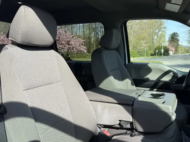 2021 Ford F-250 XLT 4x4 Crew Cab 8 Foot Box with Headache Rack - Photo 43