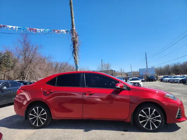 2017 TOYOTA COROLLA XSE - Photo 9