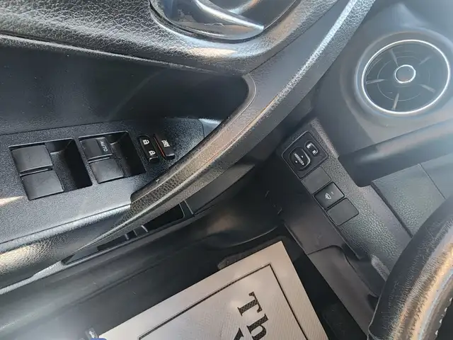 2017 TOYOTA COROLLA XSE - Photo 19