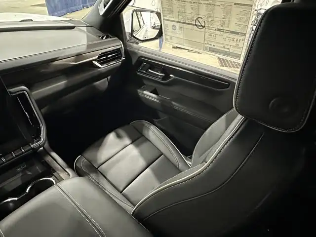 2026 GMC Yukon Elevation - Photo 15