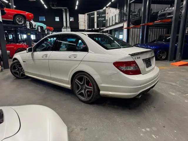 2010 Mercedes-Benz C-Class C 63 AMG | Extensive Paperwork - Photo 3