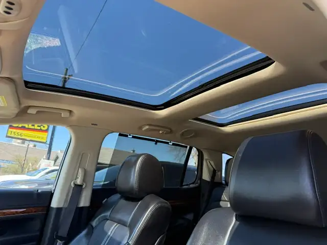 2014 Lincoln MKT - Photo 11