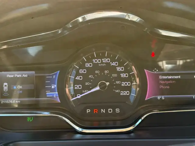 2014 Lincoln MKT - Photo 12