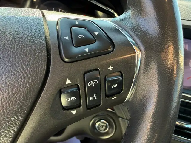 2014 Lincoln MKT - Photo 15