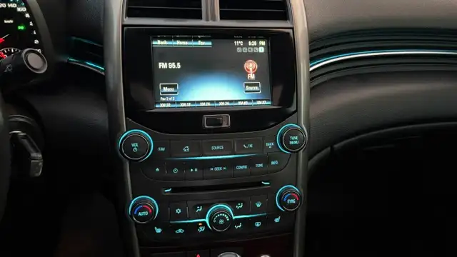 2013 Chevrolet Malibu 2LT - Photo 11