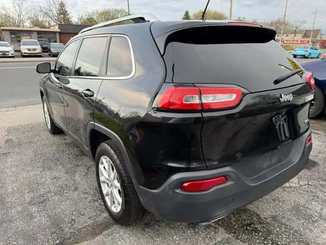 2015 Jeep Cherokee Latitude - Photo 6