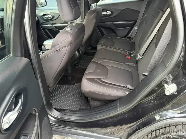 2015 Jeep Cherokee Latitude - Photo 8