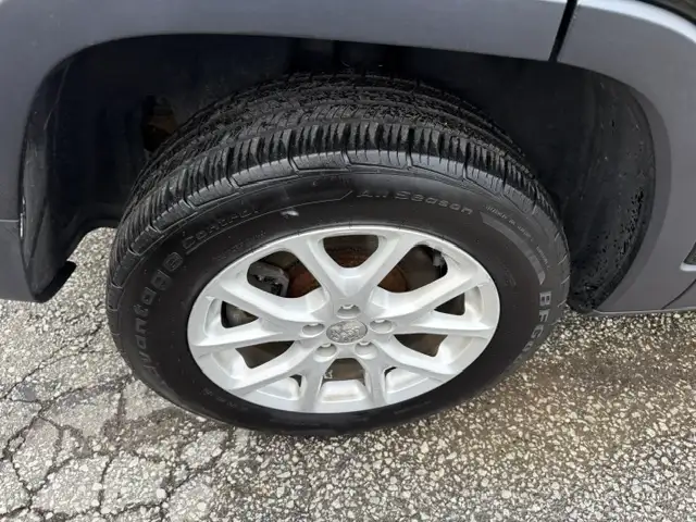 2015 Jeep Cherokee Latitude - Photo 17