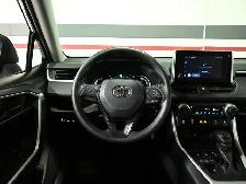 2024 Toyota RAV4 LE No Accident Radar Cruise Lane Assist Blind S - Photo 12
