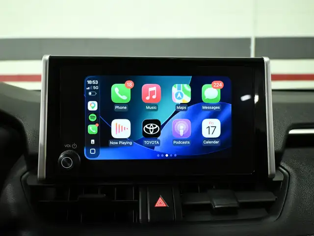 2024 Toyota RAV4 LE No Accident Radar Cruise Lane Assist Blind S - Photo 17