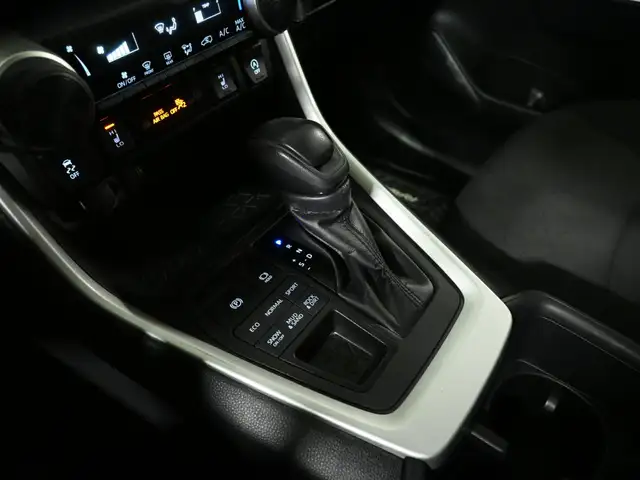 2024 Toyota RAV4 LE No Accident Radar Cruise Lane Assist Blind S - Photo 20