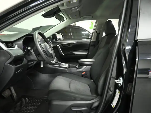 2024 Toyota RAV4 LE No Accident Radar Cruise Lane Assist Blind S - Photo 21