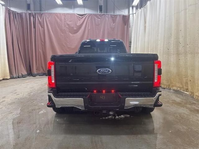 2026 FORD F-350 Super Duty Lariat - Photo 5