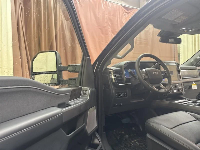 2026 FORD F-350 Super Duty Lariat - Photo 10