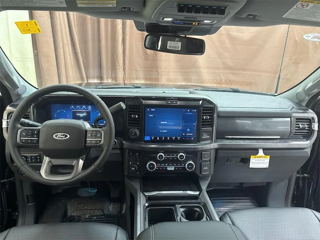 2026 FORD F-350 Super Duty Lariat - Photo 11