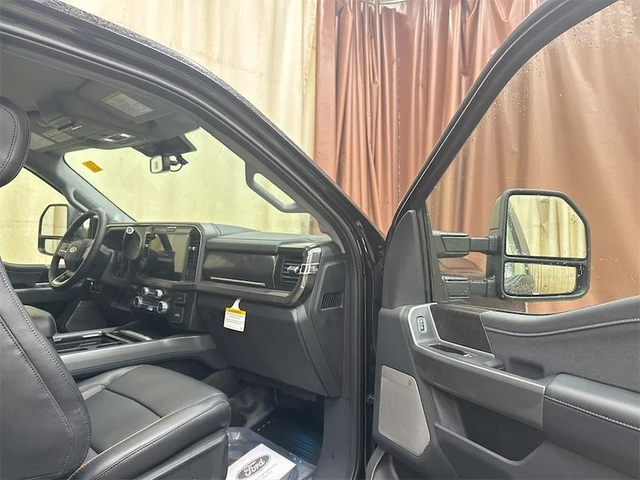 2026 FORD F-350 Super Duty Lariat - Photo 15
