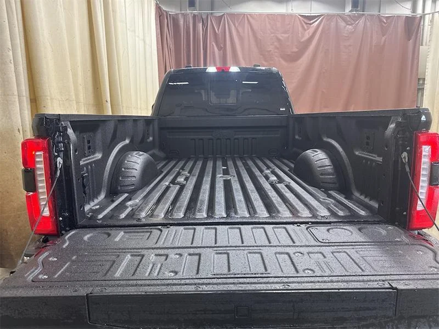 2026 FORD F-350 Super Duty Lariat - Photo 16