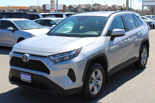 2025 Toyota RAV4 XLE AWD - Photo 3