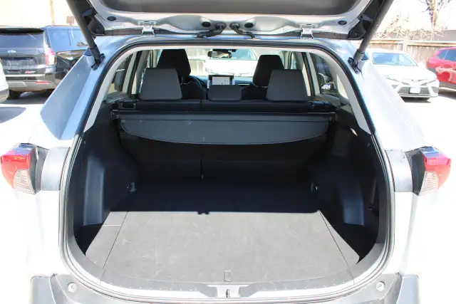 2025 Toyota RAV4 XLE AWD - Photo 7
