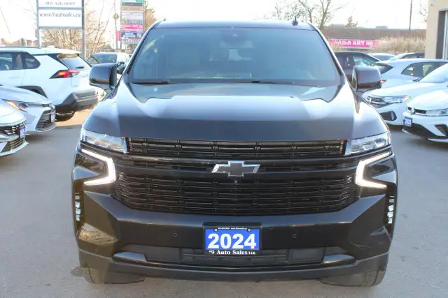 2024 Chevrolet Suburban RST - Photo 2