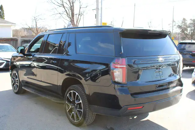 2024 Chevrolet Suburban RST - Photo 5
