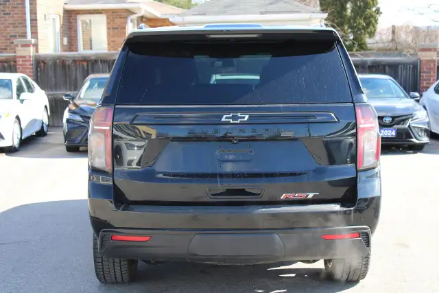 2024 Chevrolet Suburban RST - Photo 6