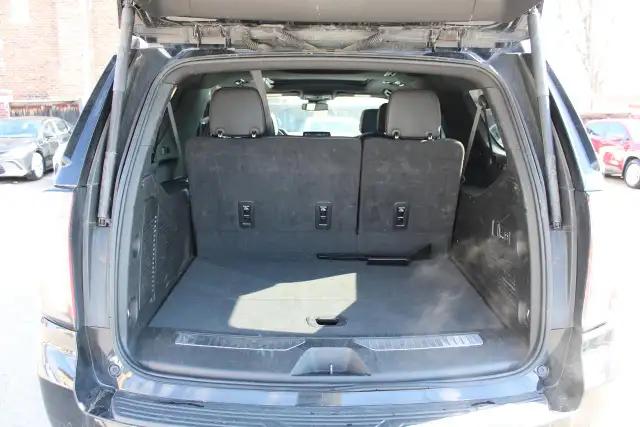 2024 Chevrolet Suburban RST - Photo 7