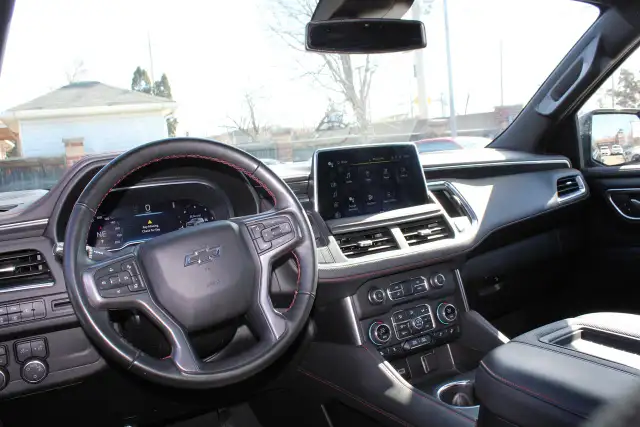 2024 Chevrolet Suburban RST - Photo 12