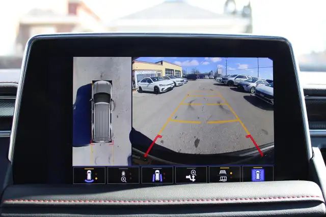 2024 Chevrolet Suburban RST - Photo 19