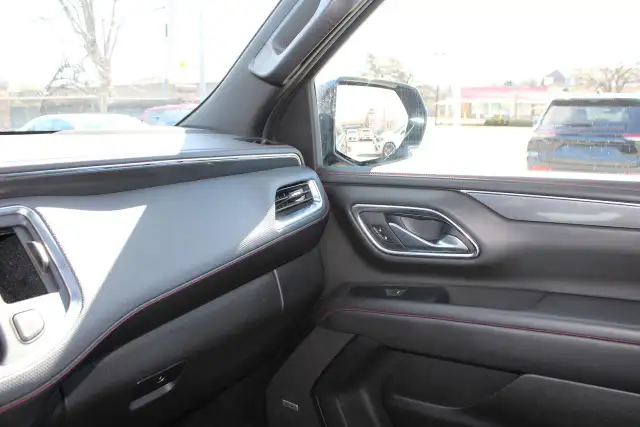 2024 Chevrolet Suburban RST - Photo 22