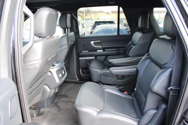 2025 Ford Expedition Platinum Max - Photo 10