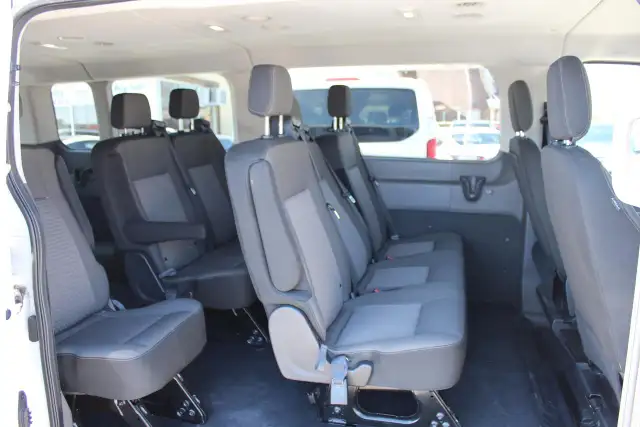 2022 Ford Transit XLT - Photo 6