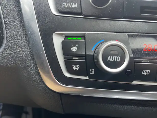 2012 BMW 328 i - Photo 18