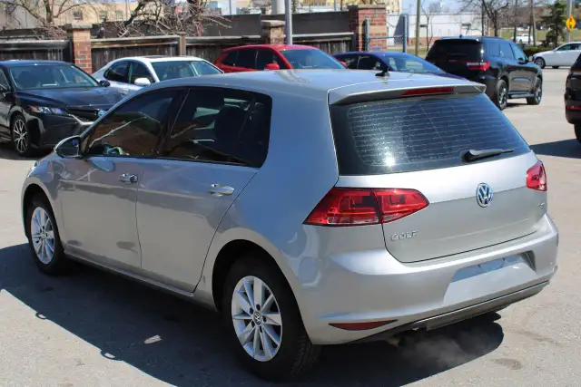 2017 Volkswagen Golf 5dr HB Auto 1.8 TSI Highline - Photo 4