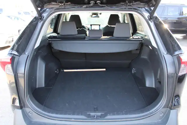 2025 Toyota RAV4 XLE AWD - Photo 7