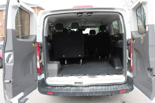 2023 Ford Transit XLT - Photo 7