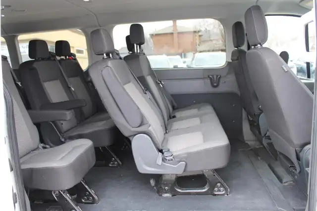2023 Ford Transit XLT - Photo 8