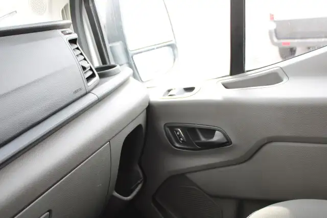 2023 Ford Transit XLT - Photo 16