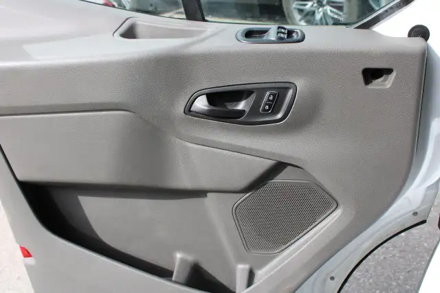2023 Ford Transit XLT - Photo 17