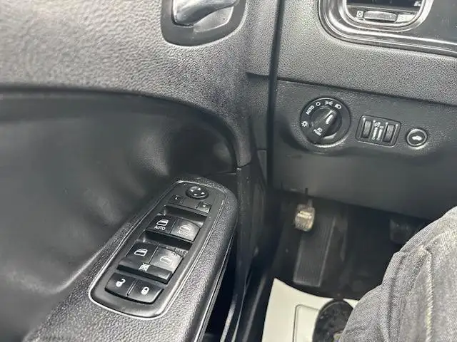 2014 Dodge Charger - Photo 12