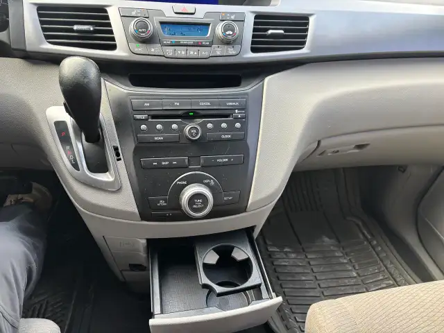 2013 Honda Odyssey EX/DVD/ REMOTE STARTER - Photo 12