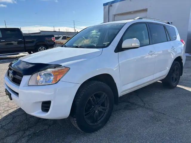 2012 Toyota RAV4 BASE - Photo 2