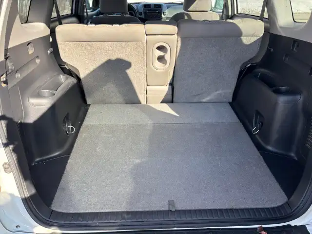 2012 Toyota RAV4 BASE - Photo 11