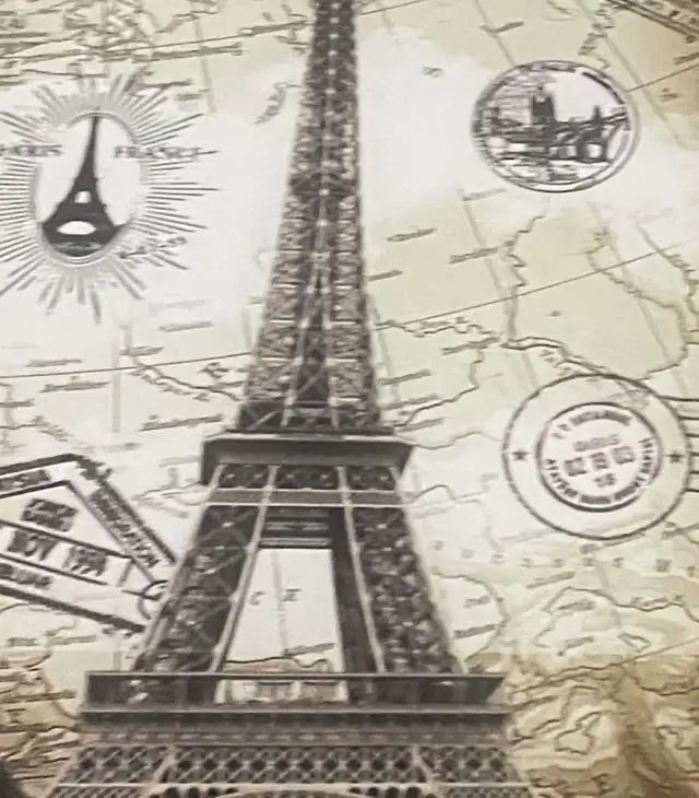 Apple iPad 2nd Generation with Case - Photo 2