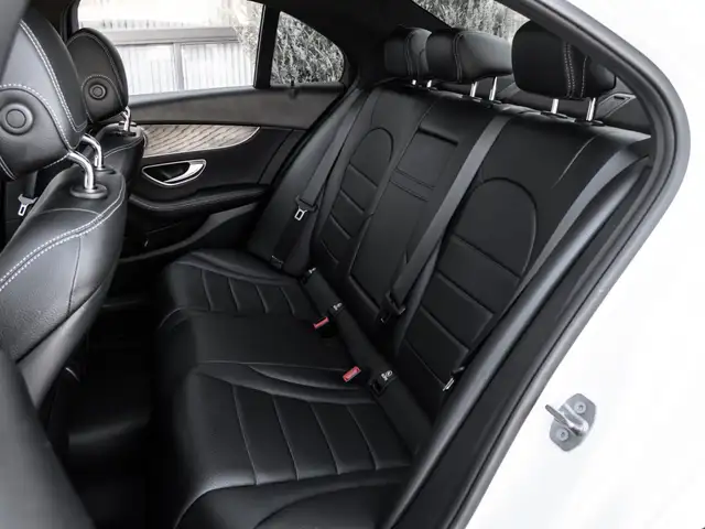 2018 Mercedes-Benz C-Class 300|AMG|NIGHT|NAV|PANOROOF|360CAM|CLE - Photo 10